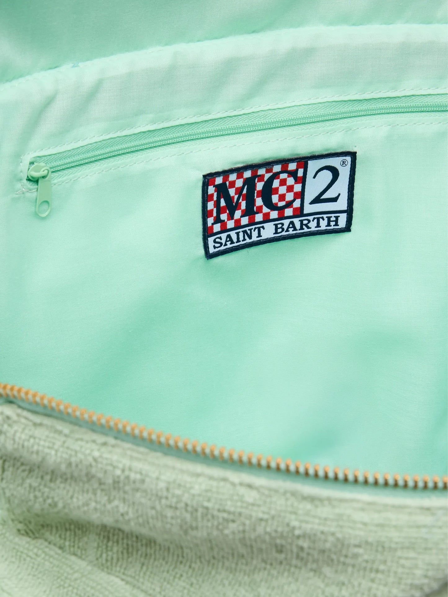 Tote Bag Vanity Terry in Salbeigrün mit geprägtem Logo