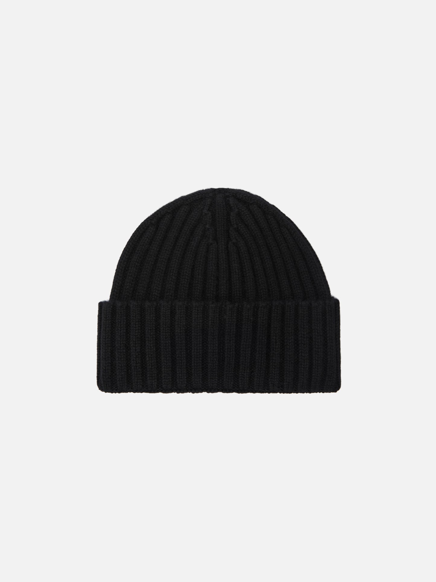 Wengen beanie in black cashmere with St. Moritz embroidery
