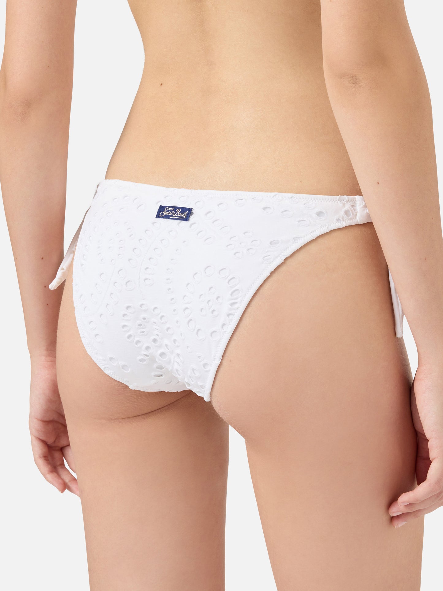 Bikini a bralette scollata Paloma Yali in sangallo bianco