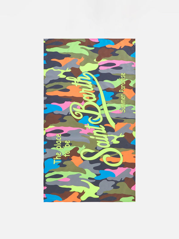 Microfiber beach towel with multicolor camouflage print