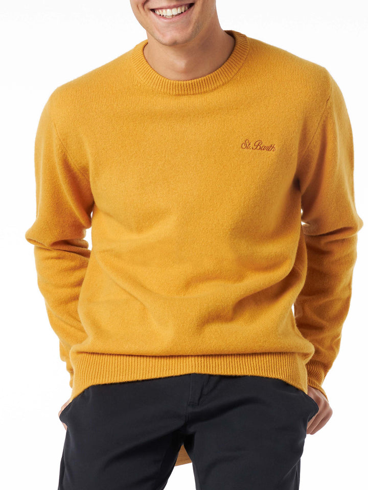 Man crewneck ochre yellow sweater with St. Barth embroidery - MC2 Saint Barth