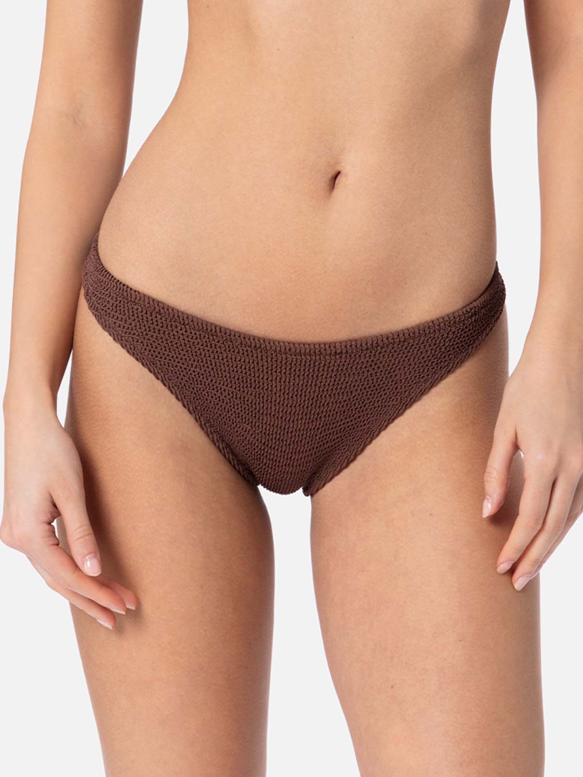 Damen-Swim-Slip Naomi in Braun mit Crinkle-Struktur und cheeky Schnitt 