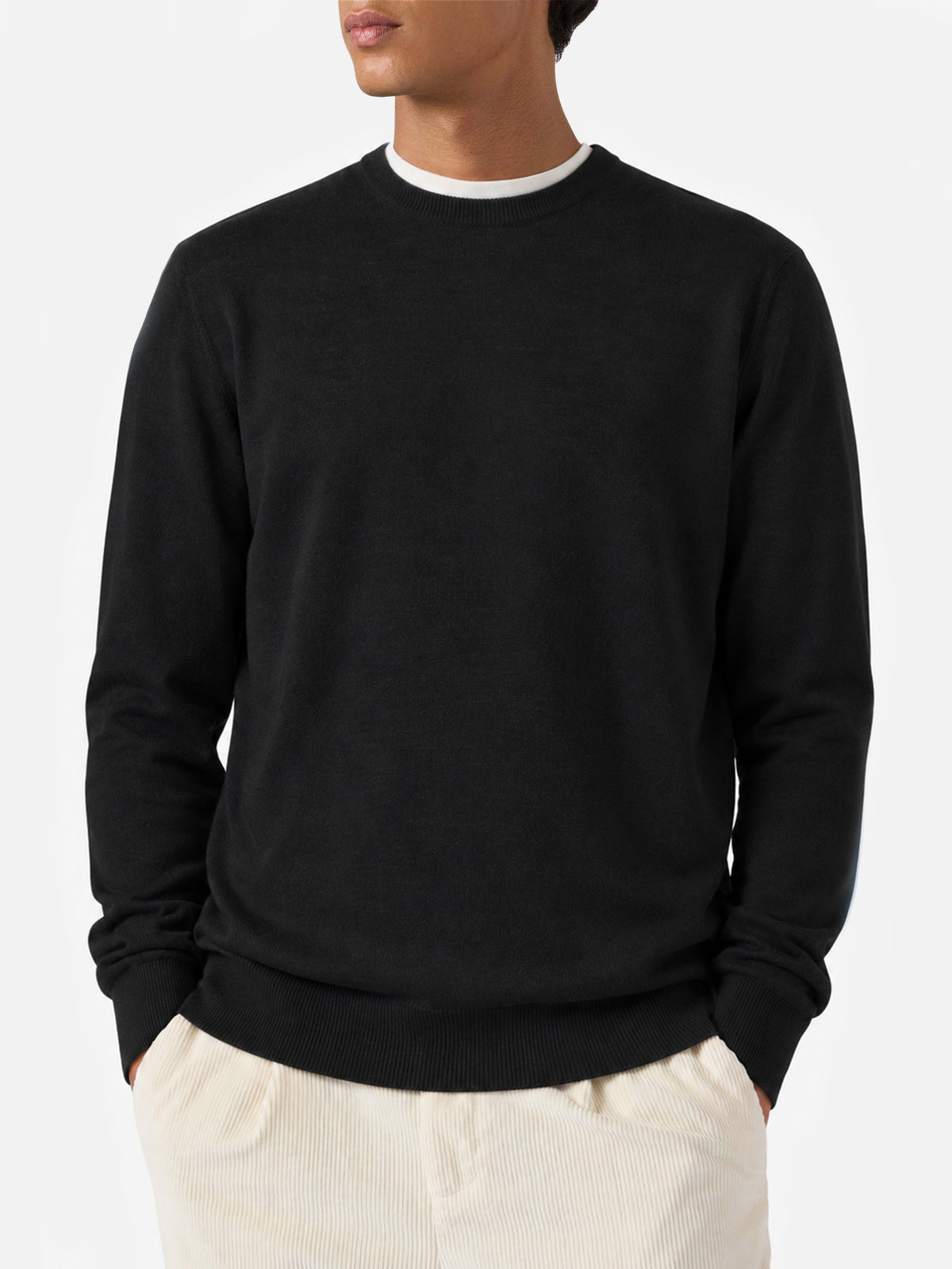 Regent Rundhalspullover aus 100 % schwarzer MERINO WOOL 