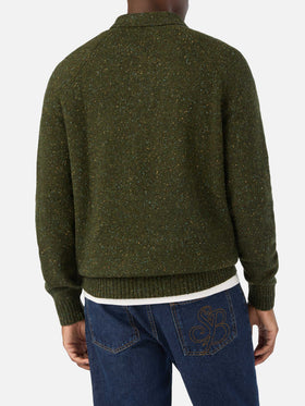 Polo in maglia Alfie verde militare in misto lana Donegal