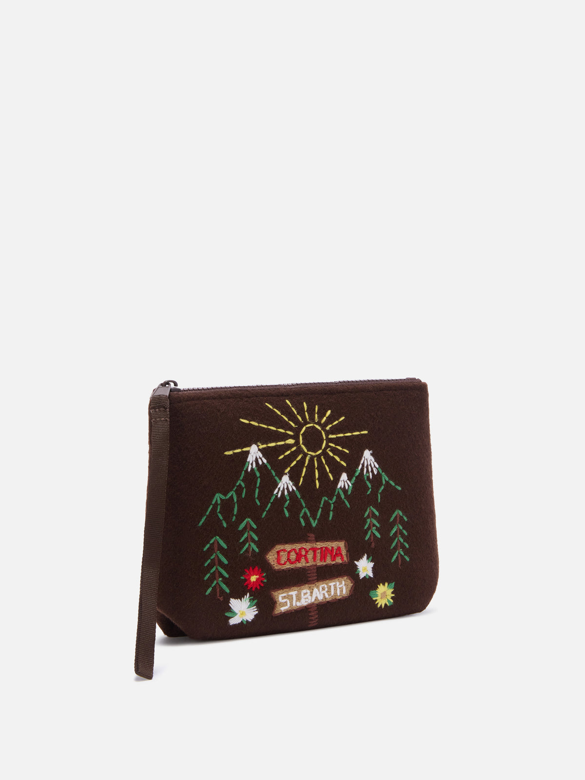 Braune Aline aus Filz pochette mit aufgestickter Berglandschaft 