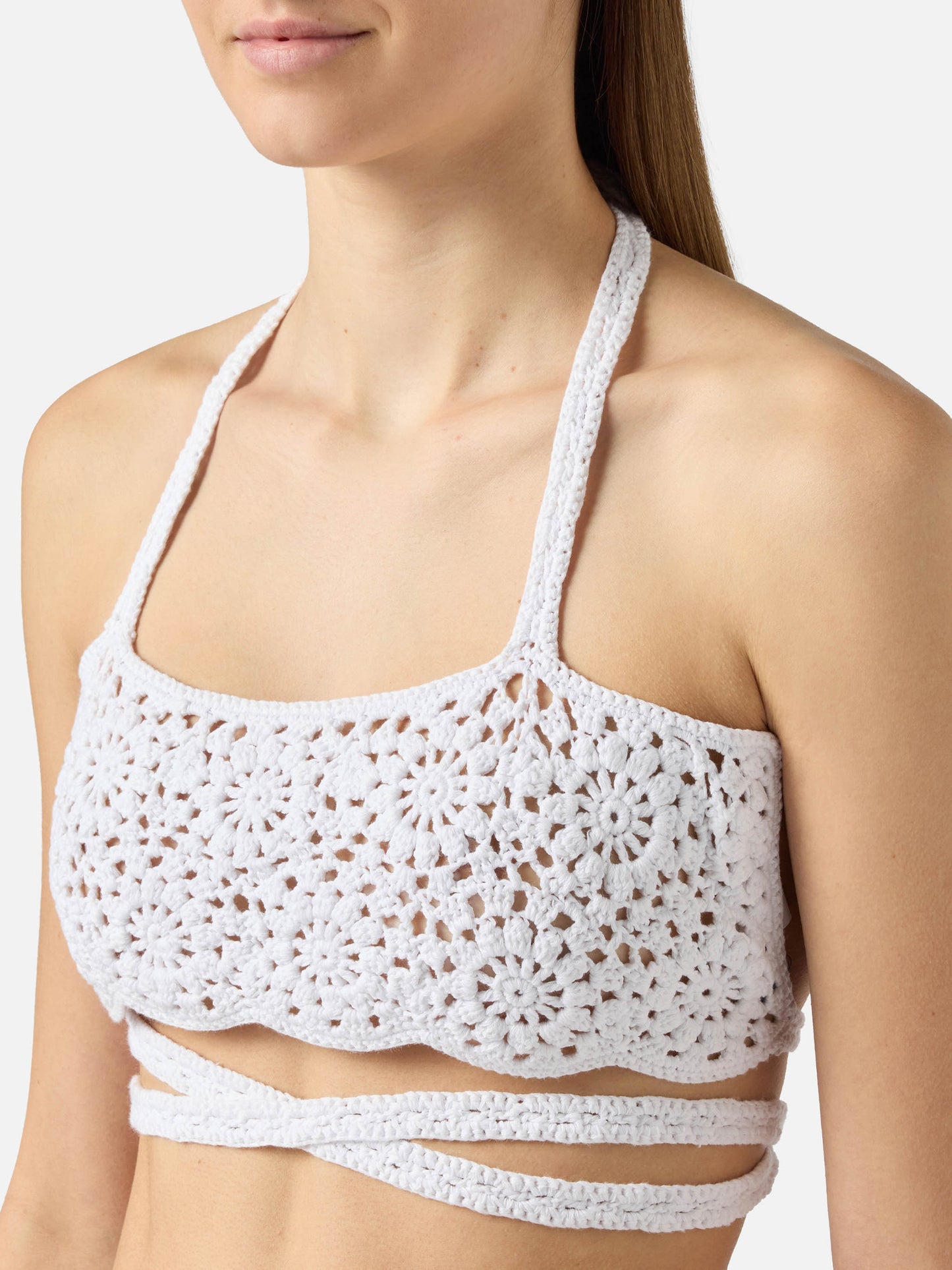 Top in cotone crochet Alanis con motivo floreale