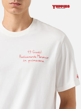 T-shirt in cotone invernale Arnott con ricamo Praticamente Marocco... | YUPPIES EDIZIONE SPECIALE