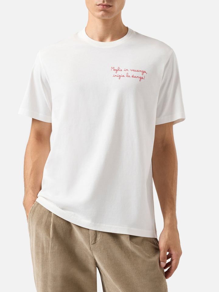 T-shirt in cotone Arnott con ricamo Moglie in Vacanza... | YUPPIES EDIZIONE SPECIALE