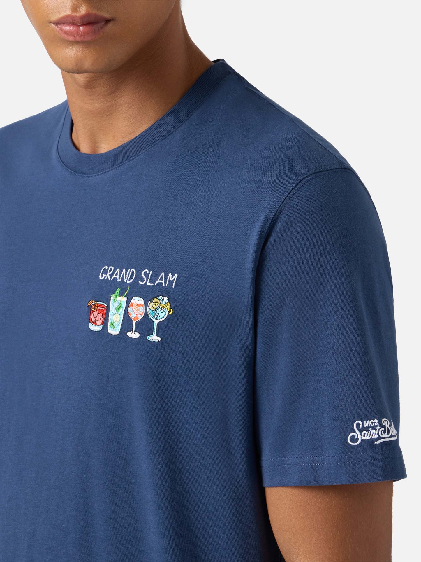 Arnott Baumwoll-T-Shirt in Blau mit Grand Slam-Stickerei und Flaschenprint