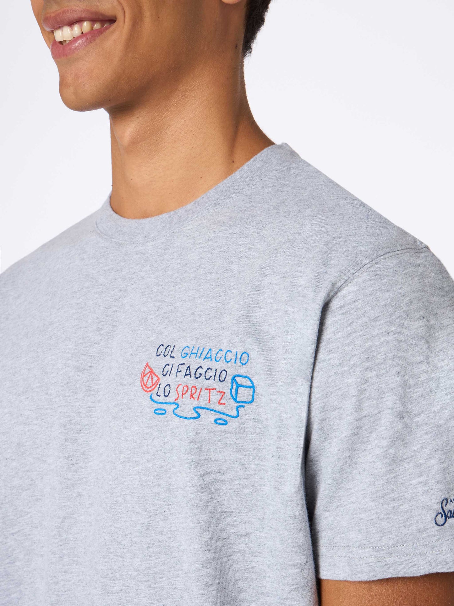 Man heavy cotton t-shirt Arnott with Col ghiaccio ci faccio lo Spritz embroidery | INSULTI LUMINOSI SPECIAL EDITION - MC2 Saint Barth