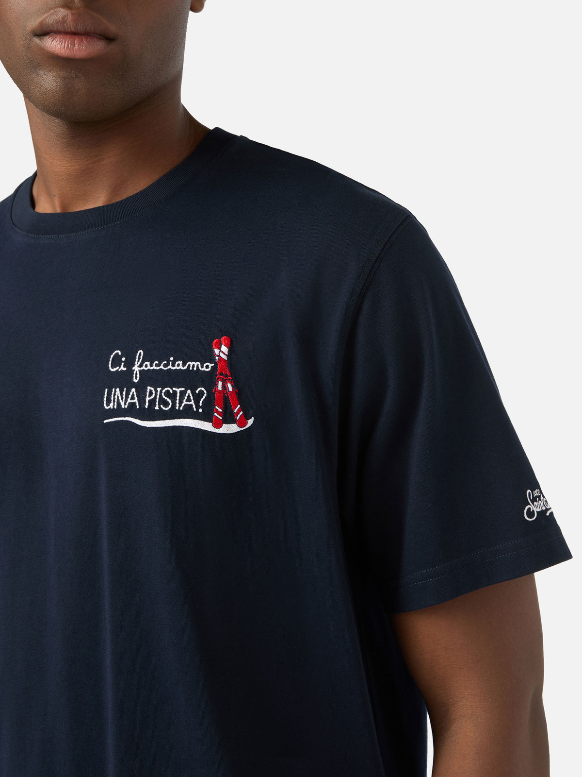 T-shirt Arnott blu navy in cotone con ricamo Ci Facciamo Una Pista
