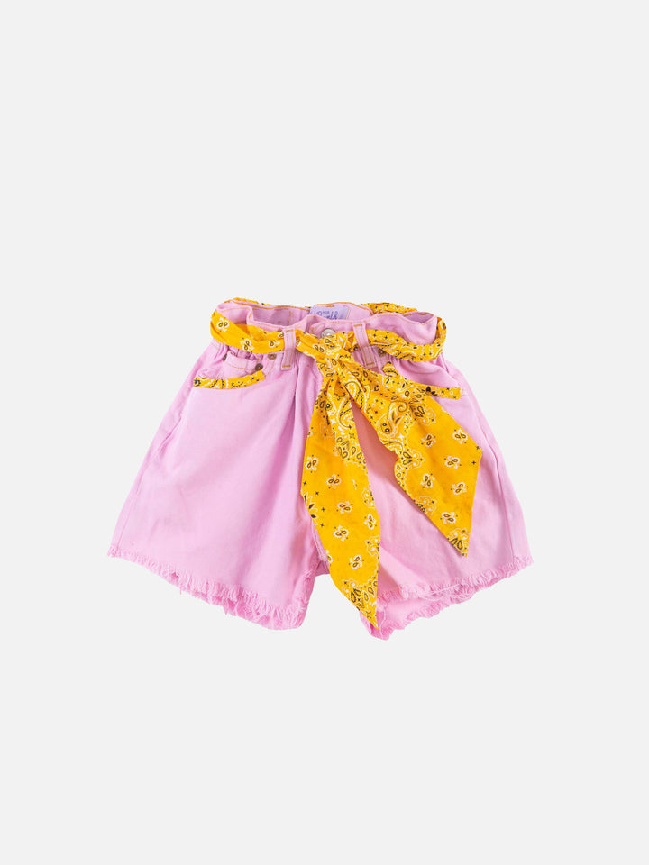Pantaloncini in denim riciclato da bambina con ricami