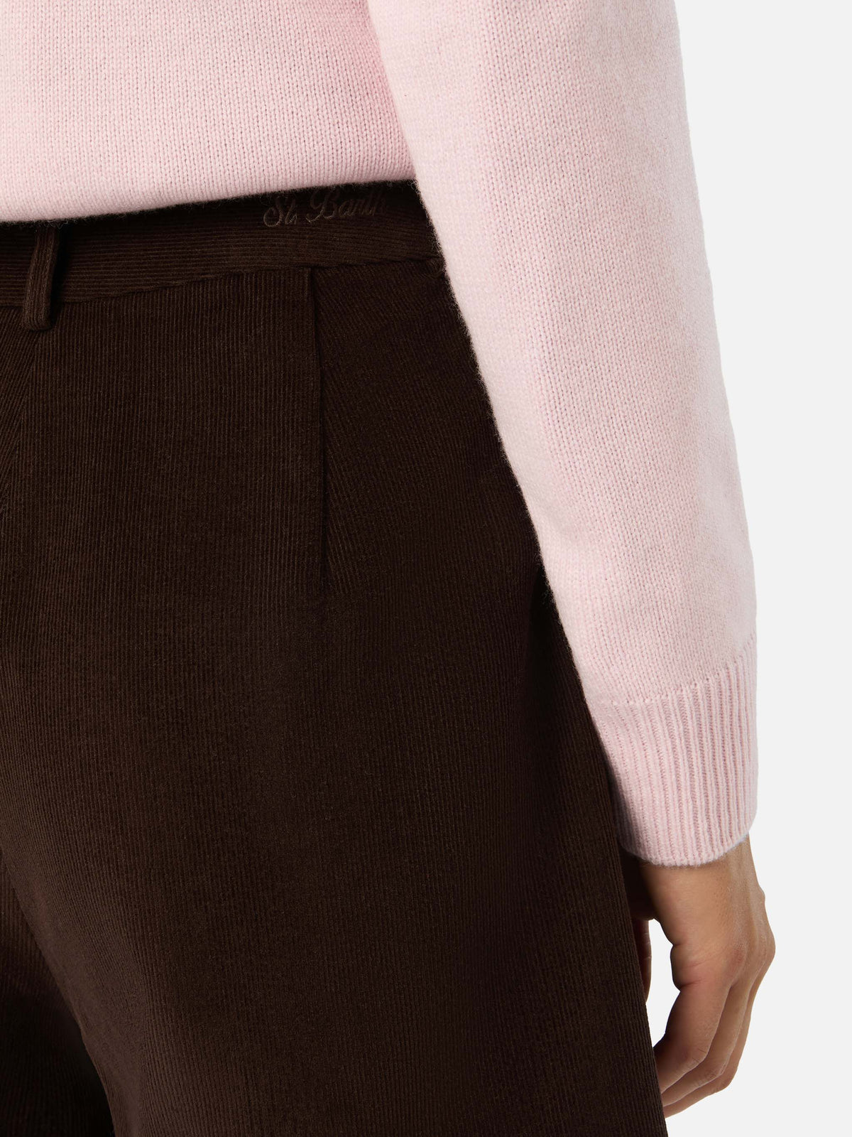 Shorts Aya marrone scuro in velluto a coste di cotone