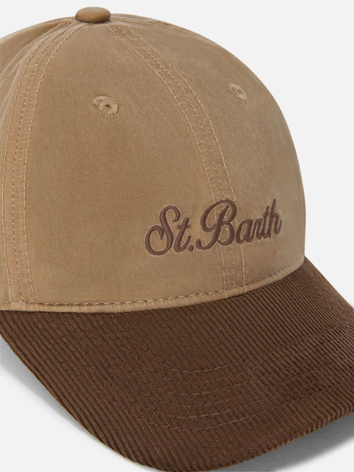 Gorra de pana encerada color Nut Baseball con bordado del logo 