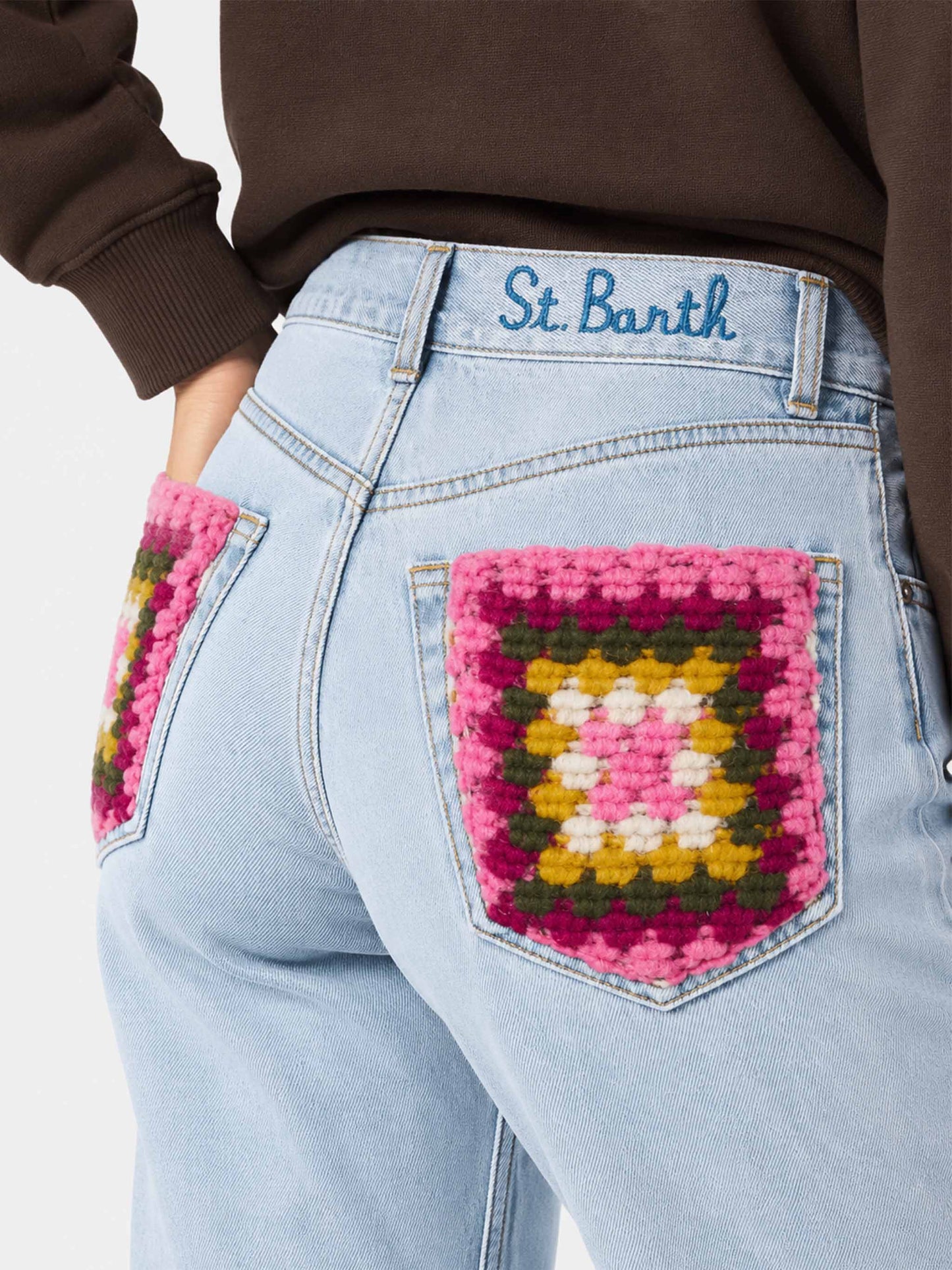 Jeans Belleville in denim azzurro con tasche crochet