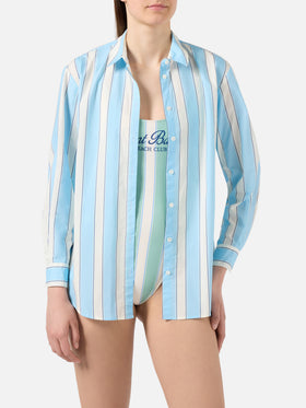 Camicia Brigitte in cotone a righe azzurre con ricamo Sport Club