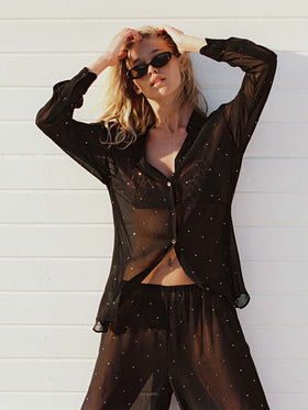 Brigitte schwarzes Georgette-Hemd mit Strassverzierungen