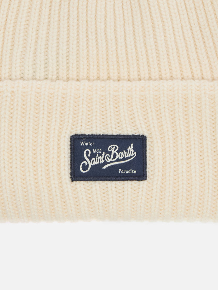 Berretto bianco a coste Berry con patch Saint Barth

