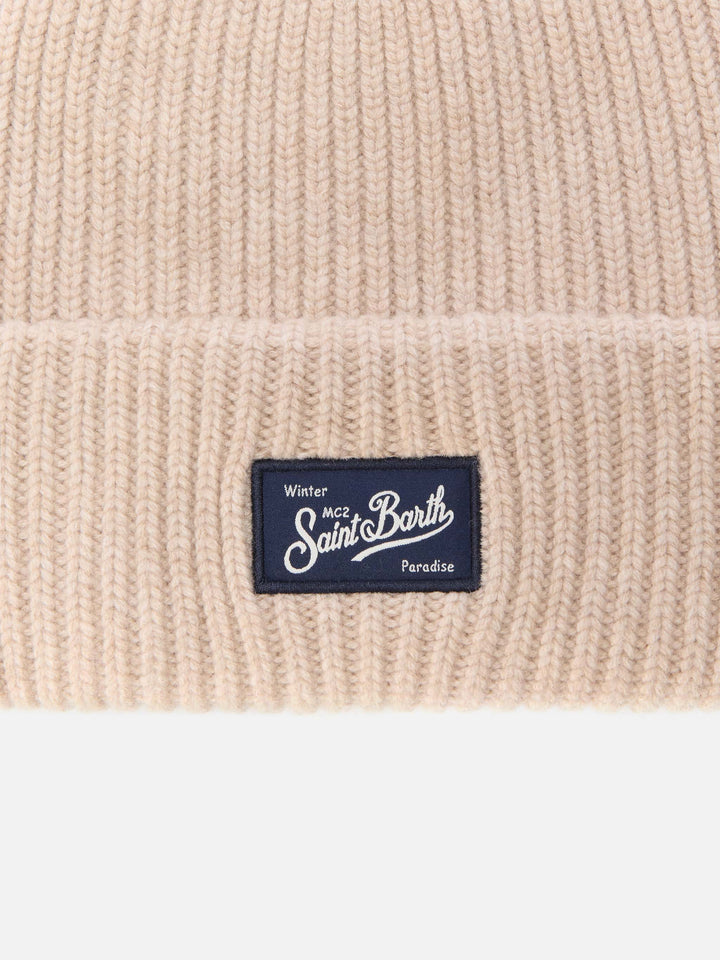 Berretto beige a coste Berry con patch Saint Barth

