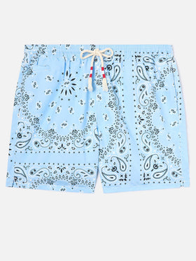 Bañador tipo shorts Caprese con estampado bandana azul claro 