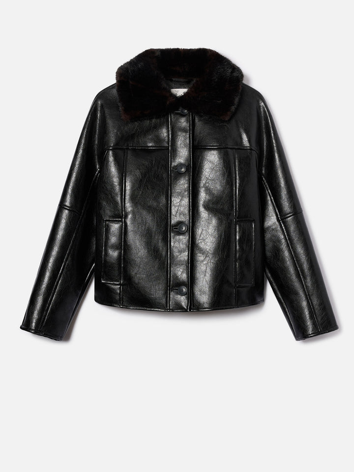 Schwarze Clisia Jacke aus Kunstleder mit Kragen aus Kunstpelz 