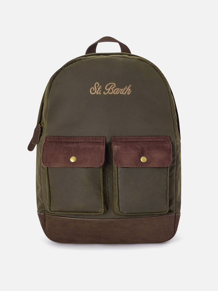 Sac à dos ciré vert militaire Cody avec logo brodé 