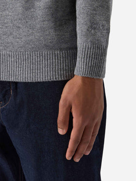 Graues meliertes Strickpolo aus reiner Wolle von Covent