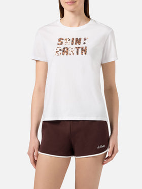 T-shirt Emilie bianca con patch logo animalier ricamata