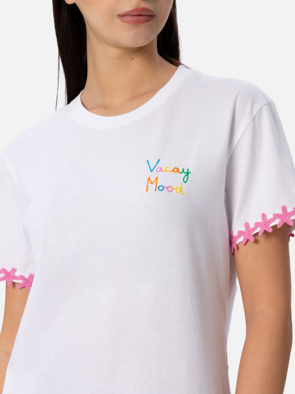Woman cotton jersey crewneck t-shirt Emilie with Vacay Mood embroidery