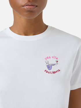 T-shirt Emilie bianca con ricamo Una vita equilibrata