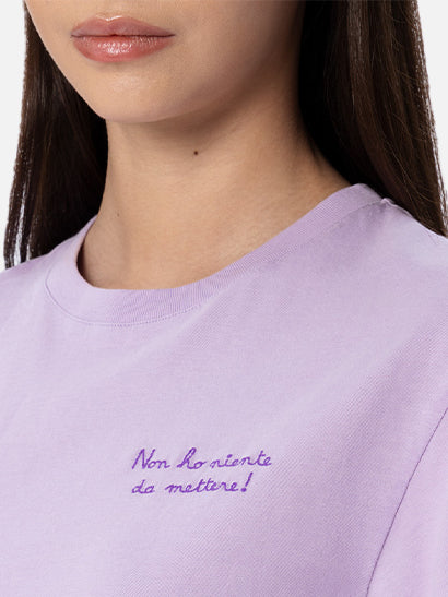 Woman lilac cotton jersey crewneck t-shirt Emilie with Non ho niente da mettere embroidery