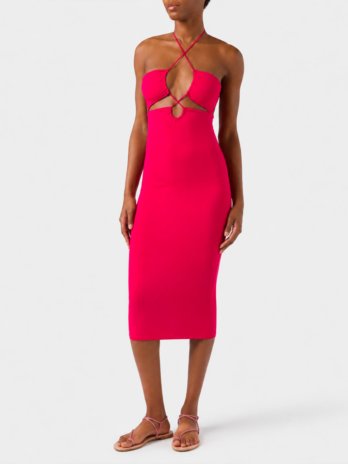 Abito fucsia con taglio longuette