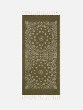 Foutas-Badetuch aus Baumwoll-Jaquard mit Bandana-Muster in Military-Grün 