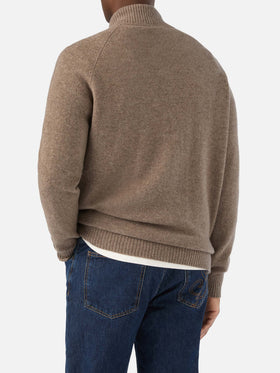 Beiger Galway Cardigan aus Lammwolle mit hohem Kragen 
