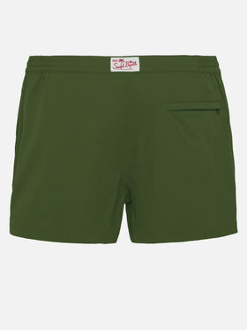 Harrys – figurbetonte Badeshorts in Militärgrün