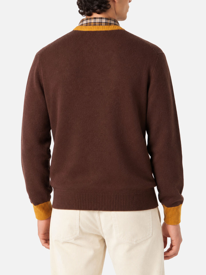 Brown Heron sweater with Faccio cose, vedo gente embroidery