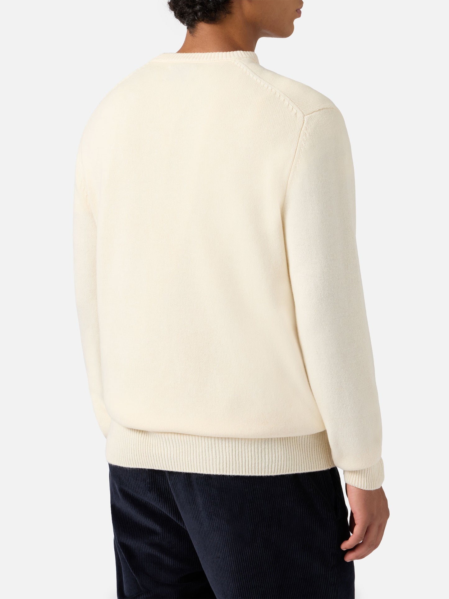 Heron-Pullover in Weiß mit Jacquardmuster einer Postkarte aus St. Moritz Ski