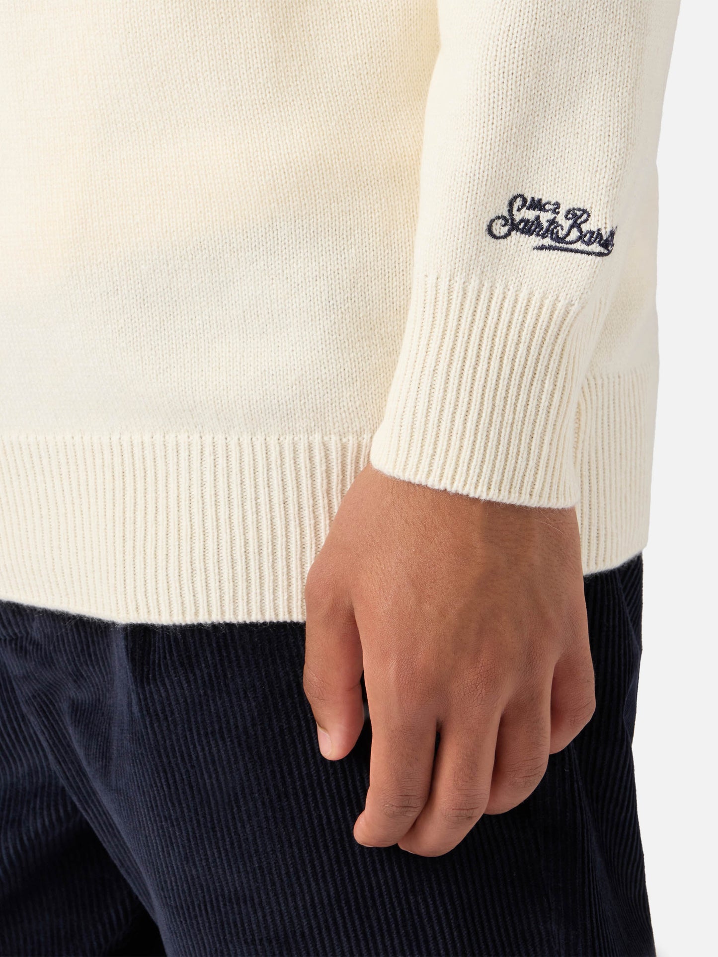 Heron-Pullover in Weiß mit Jacquardmuster einer Postkarte aus St. Moritz Ski