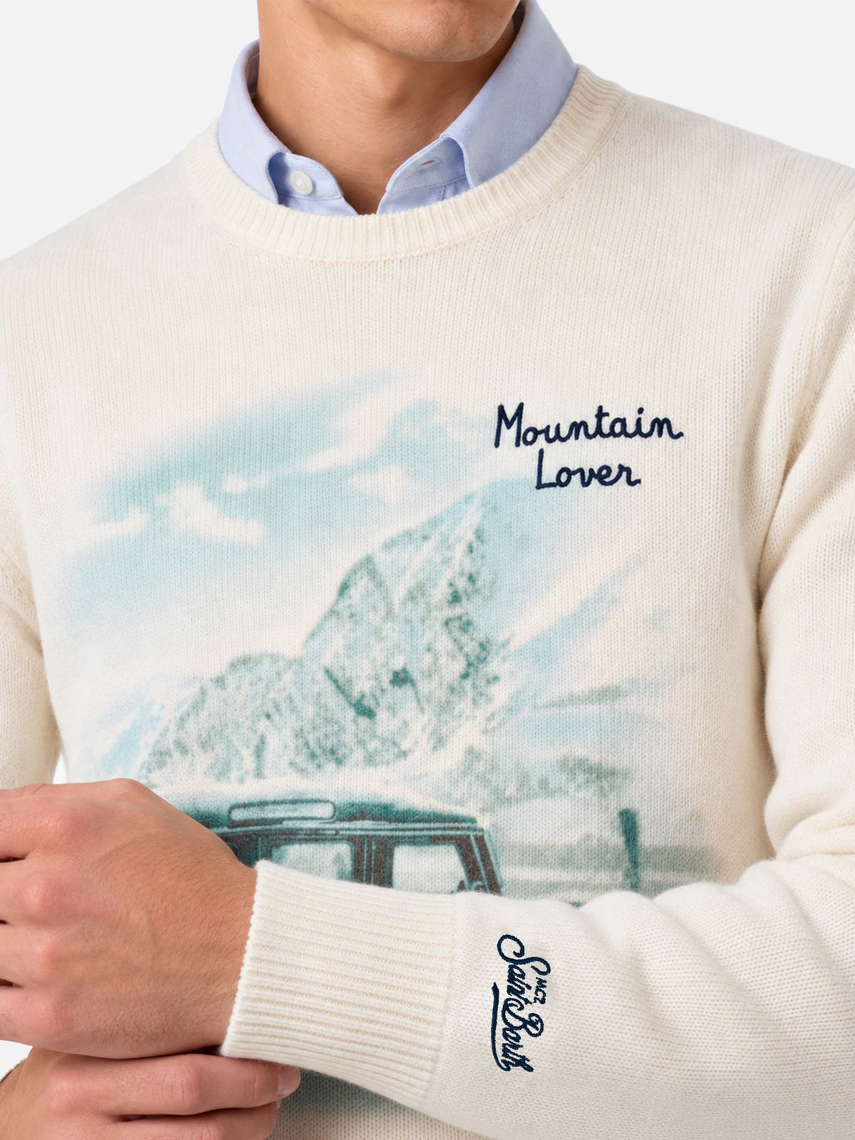 Rundhalspullover Heron mit Print und Mountain lover-Stickerei 