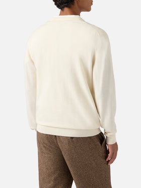 Der Rundhalspullover Heron Light mit der Coke-Stickerei ist zu teuer.