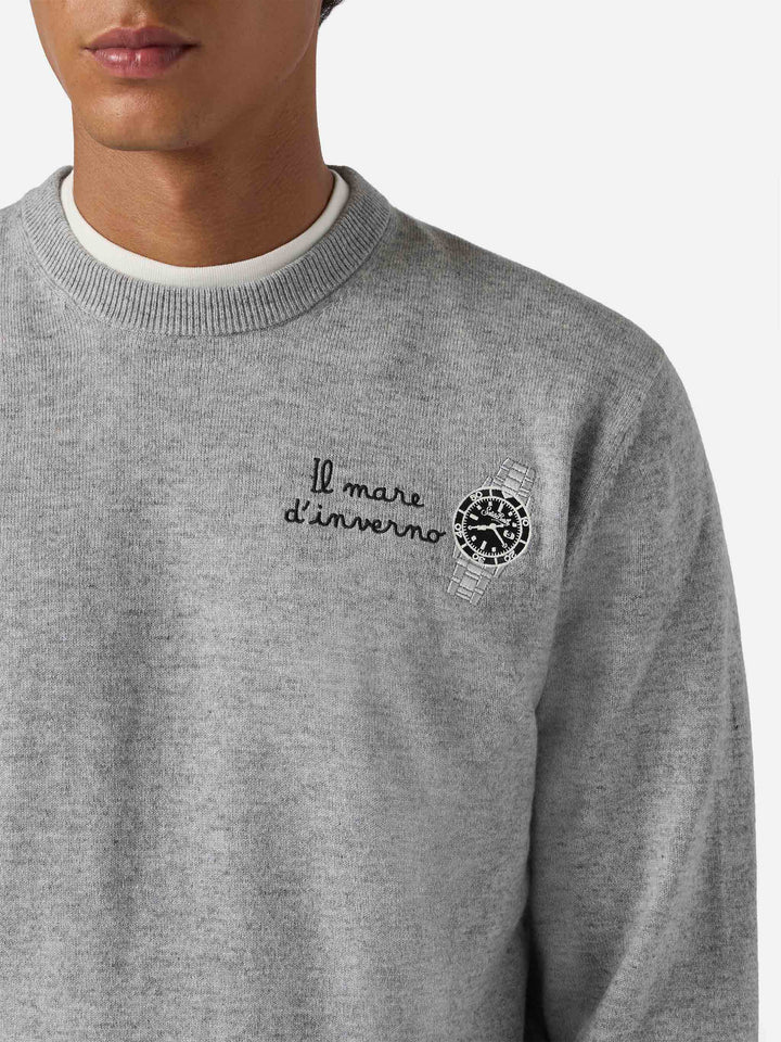 Rundhalspullover Heron Light mit Il mare d'inverno-Stickerei