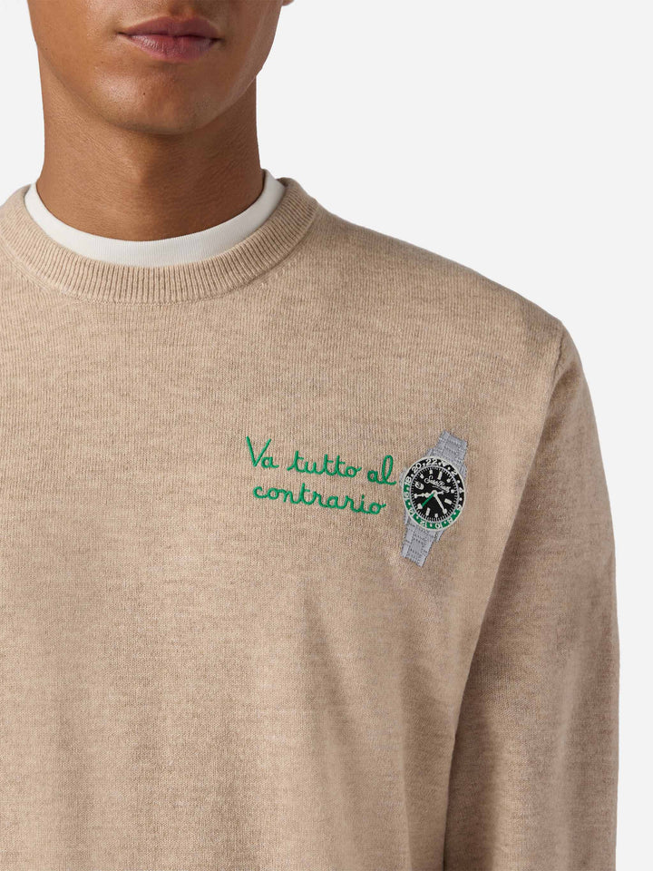 Maglione a girocollo Heron Light con ricamo Va tutto al contrario