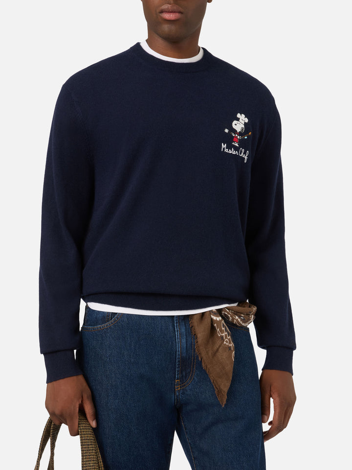 Navy blue Heron Rundhals-Pullover aus leichtem Woll- und Kaschmir-Mix mit Snoopy Master Chef-Stickerei | Special edition 