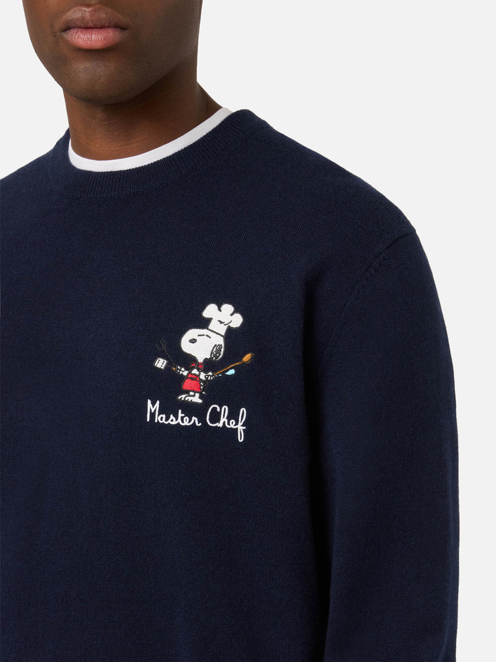 Navy blue Heron Rundhals-Pullover aus leichtem Woll- und Kaschmir-Mix mit Snoopy Master Chef-Stickerei | Special edition 