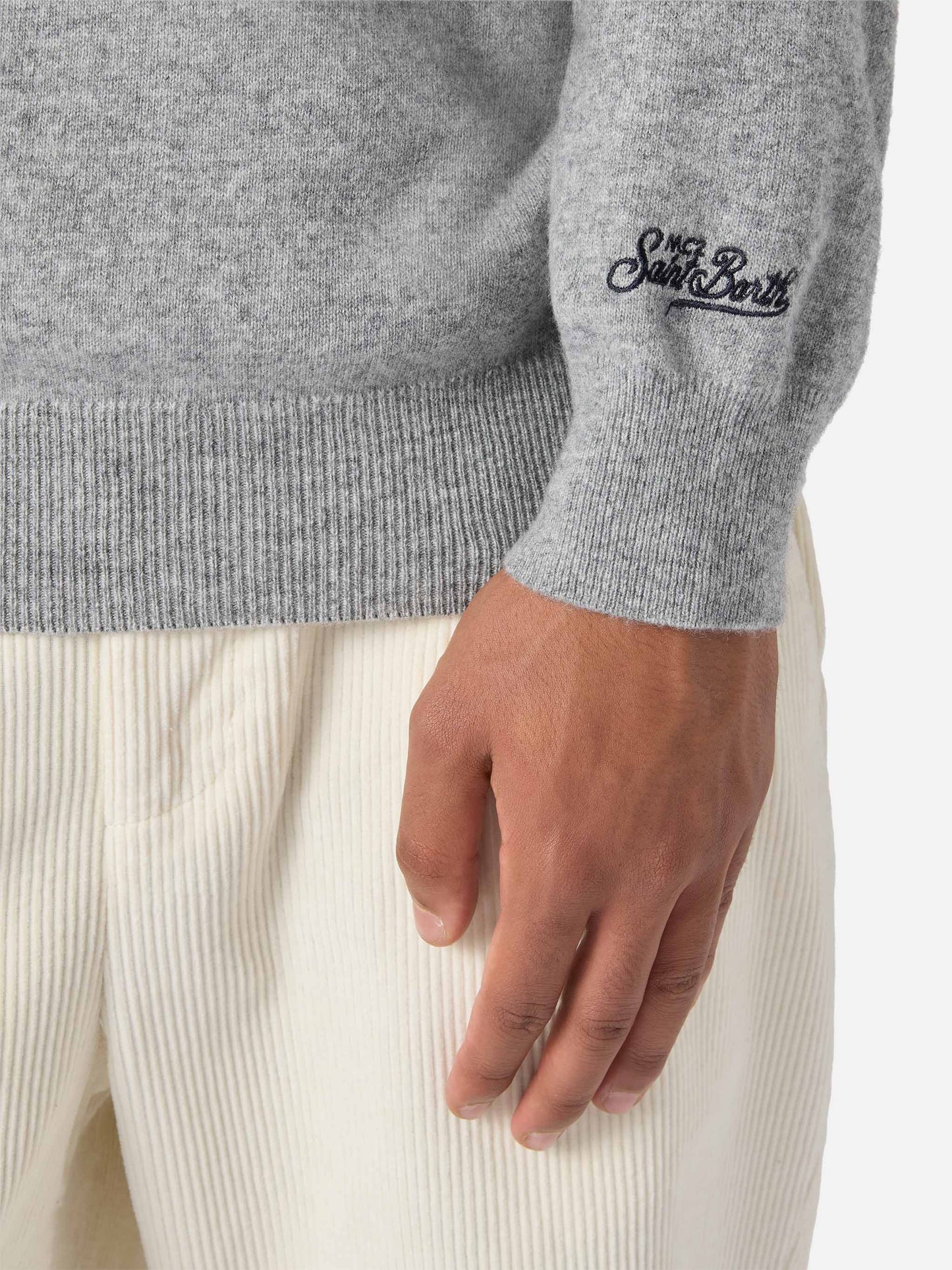 Crewneck sweater Heron Light with E io pagooo embroidery | YUPPIES SPECIAL EDITION