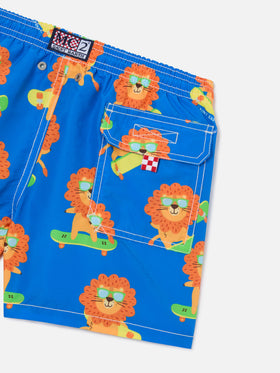 Short de bain garçon mi-long en jean avec imprimé leo skateur 