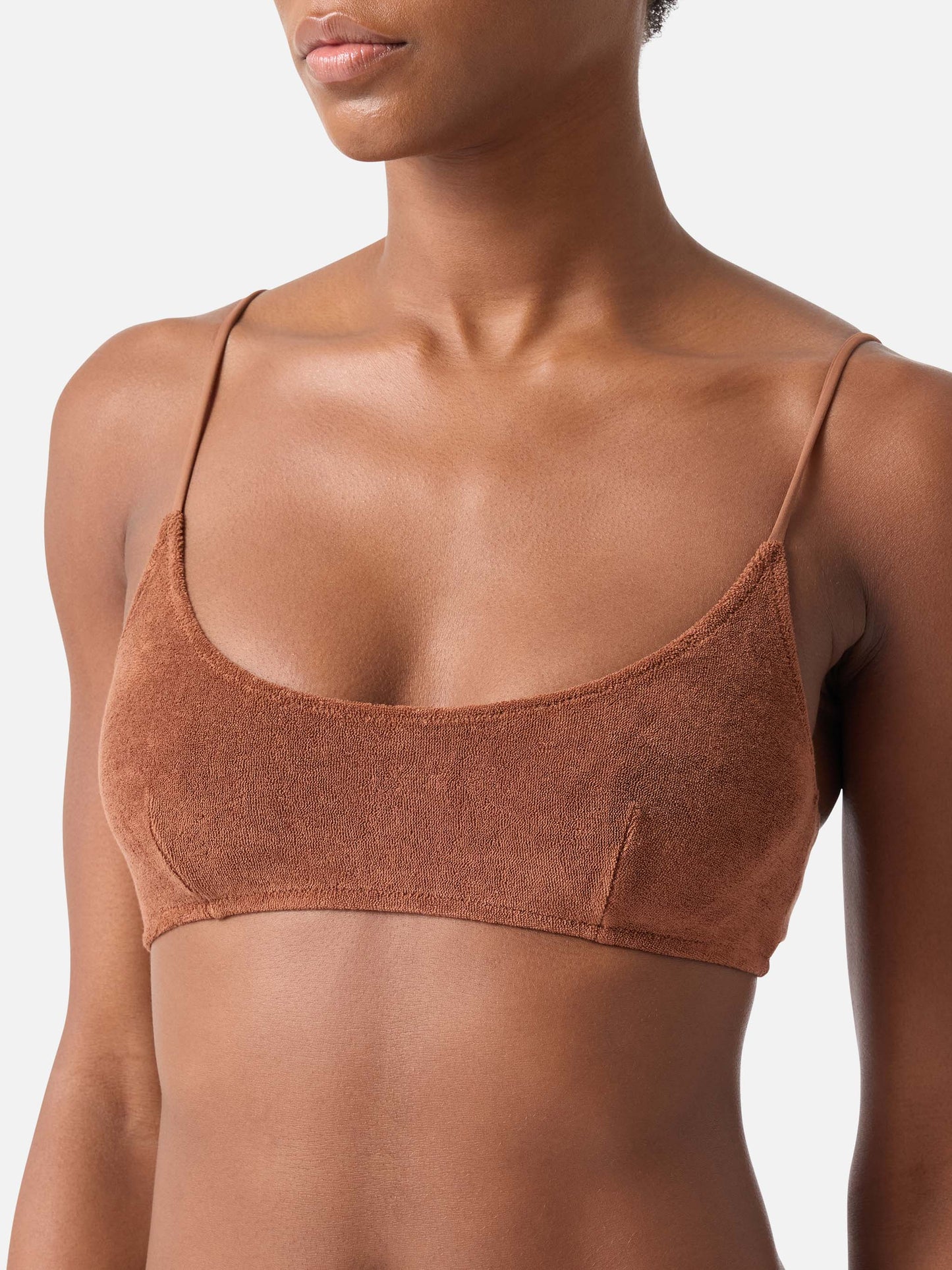 Bikini bralette de rizo marrón Judy Elise 