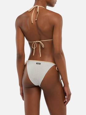 Klassischer Triangel-Bikini von Leah Marielle aus silbernem Lurex mit goldenem Besatz