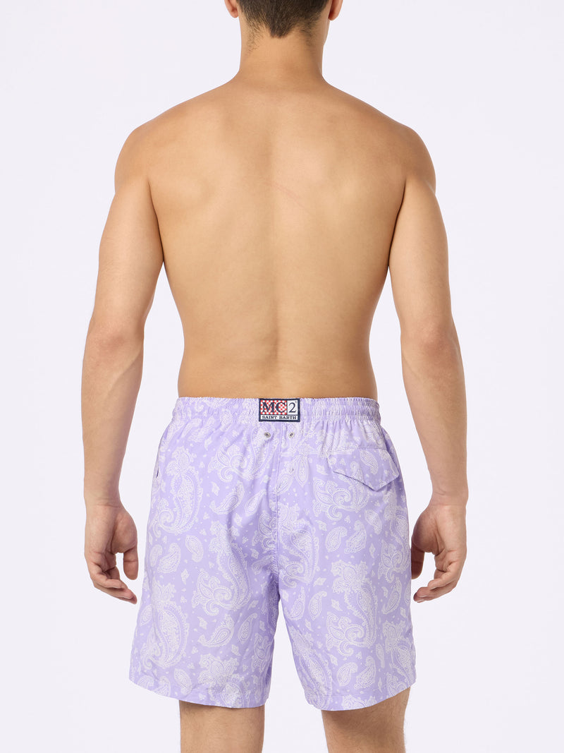 Man lightweight fabric swim-shorts Lighting with paisley print