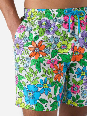 Leichte Badehose aus leuchtendem Stoff mit Blumenmuster